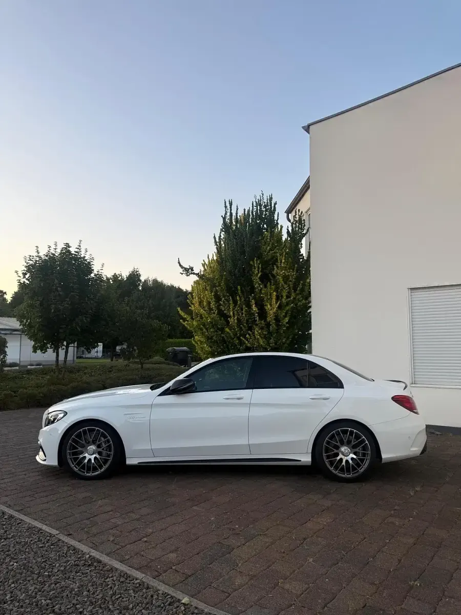 Gebraucht Mercedes C63 AMG AMG 476 PS (350 kW) 2017 Weiß Limousine