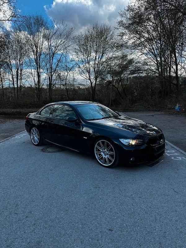 Gebraucht BMW 335 Cabriolet 306 PS (225 kW) 2007 Schwarz Cabrio