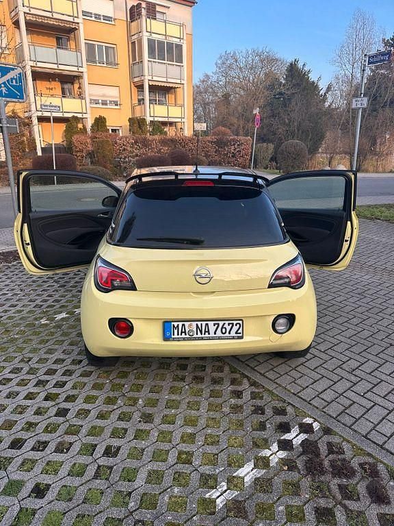 Gebraucht Opel Adam 70 PS (51 kW) 2016 Gelb Kleinwagen