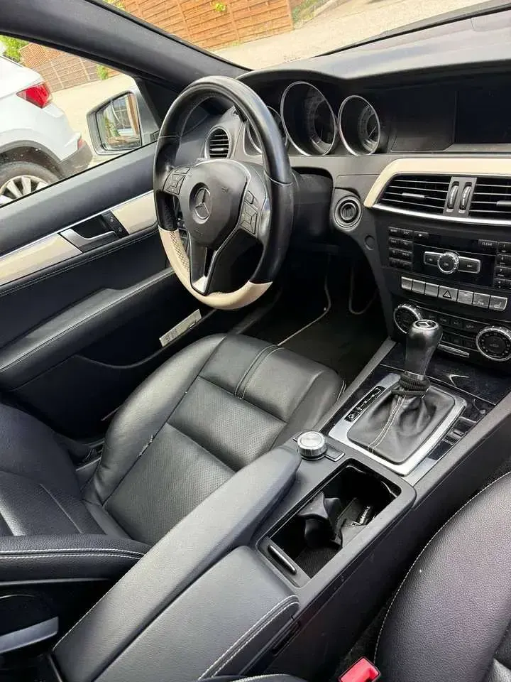 Gebraucht Mercedes C180 156 PS (114 kW) 2012 Silber Kombi