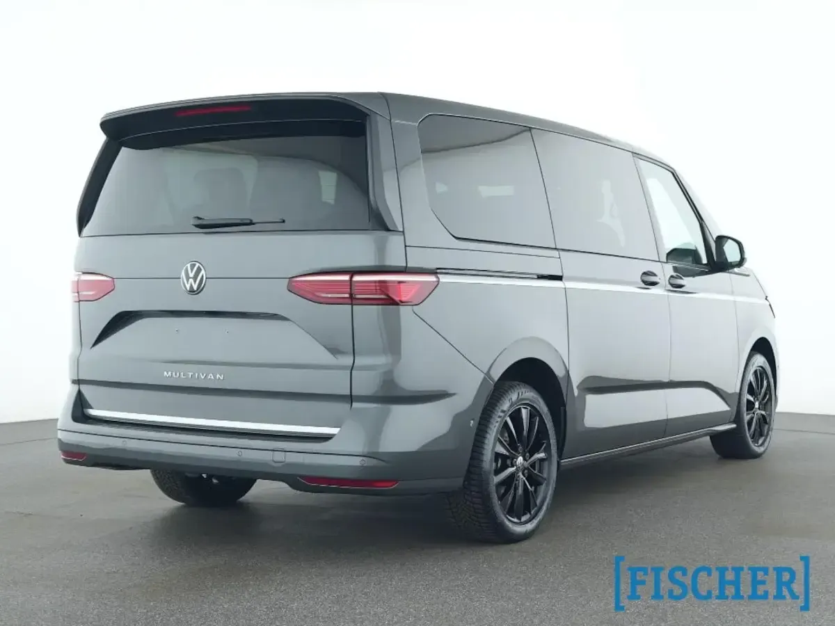 Gebraucht VW Multivan Style 150 PS (110 kW) 2026 Van / Kleinbus