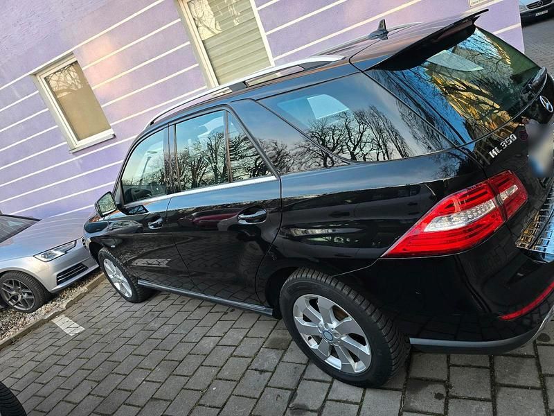Gebraucht Mercedes ML350 258 PS (189 kW) 2012 Schwarz SUV