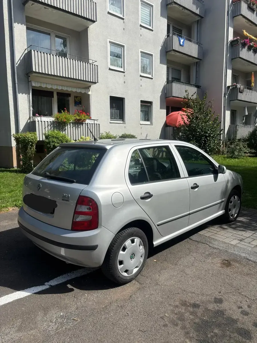 Gebraucht Skoda Fabia 75 PS (55 kW) 2003 Silber Kleinwagen