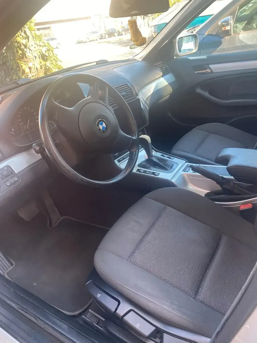 Gebraucht BMW 318 143 PS (105 kW) 2004 Andere farben Limousine