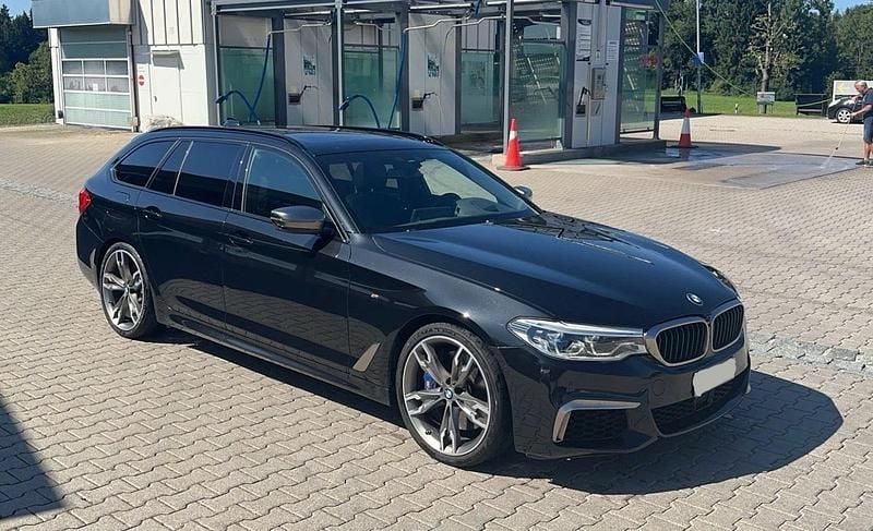 Schwarz Gebraucht 2019 BMW M550 Limousine | 29.999 € (Superpreis) - Bild 1/4