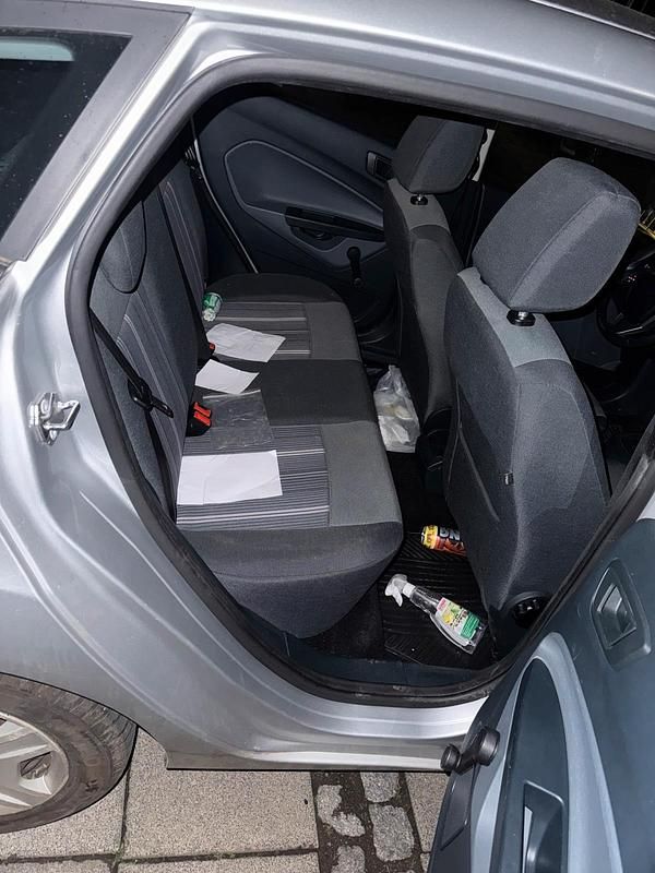 Gebraucht Ford Fiesta 98 PS (72 kW) 2008 Grau Kleinwagen