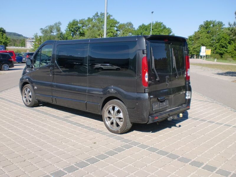 Schwarz Gebraucht 2013 Renault Trafic Van | 13.589 € (Teuer) - Bild 1/4