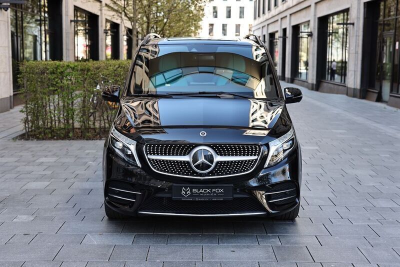 Gebraucht Mercedes V300 Luxury 239 PS (175 kW) 2022 Schwarz Van / Kleinbus