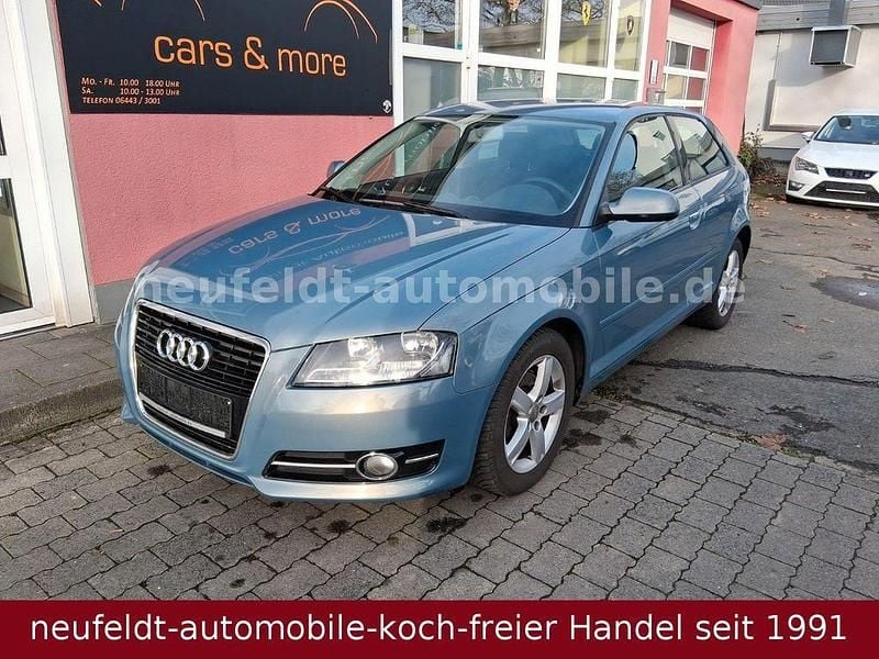 Sphaerenblau Gebraucht 2010 Audi A3 Attraction Limousine | 4.650 € (Guter Preis) - Bild 1/4