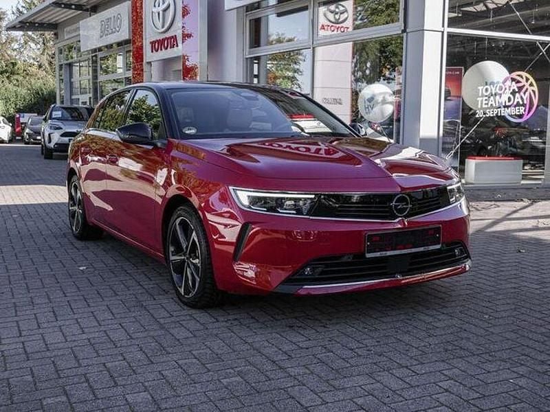 Gebraucht Opel Astra Elegance 181 PS (133 kW) 2022 Rot Limousine
