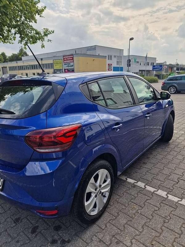 Blau Gebraucht 2022 Dacia Sandero Comfort Kleinwagen | 11.700 € (Guter Preis) - Bild 1/4