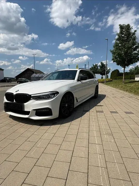 Gebraucht BMW 540 M Sport 340 PS (250 kW) 2019 Weiß Kombi