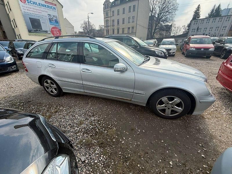 Gebraucht Mercedes C180 143 PS (105 kW) 2007 Silber Kombi