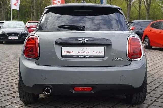Używany Mini Cooper 136 KM (100 kW) 2019 Szary Hatchback