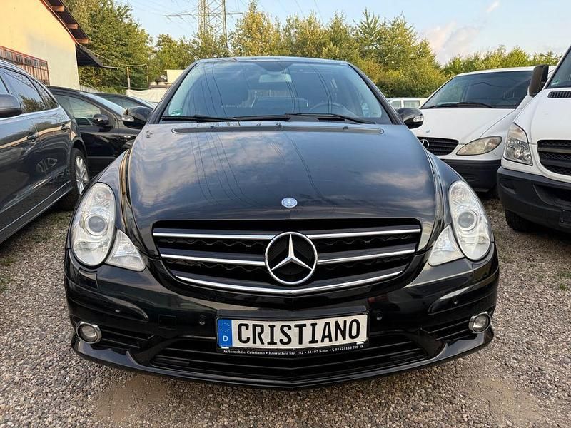 Schwarz Gebraucht 2008 Mercedes R320 Van / Kleinbus | 5.699 € (Guter Preis) - Bild 1/4