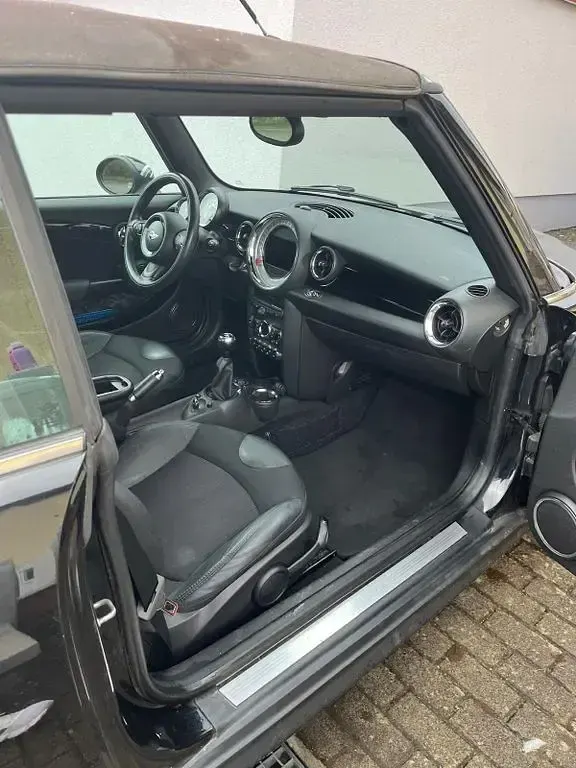 Gebraucht Mini Cooper 122 PS (89 kW) 2013 Schwarz Kleinwagen