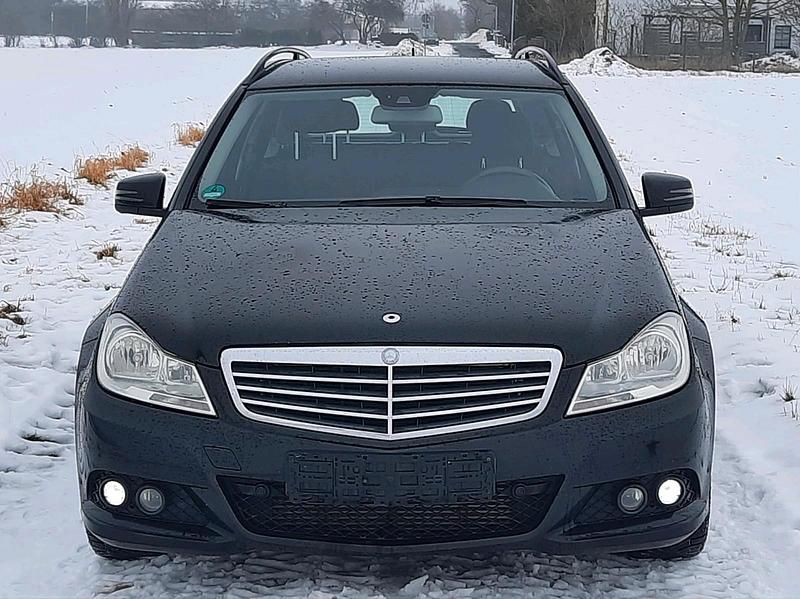 Gebraucht Mercedes C220 170 PS (125 kW) 2013 Schwarz Kombi