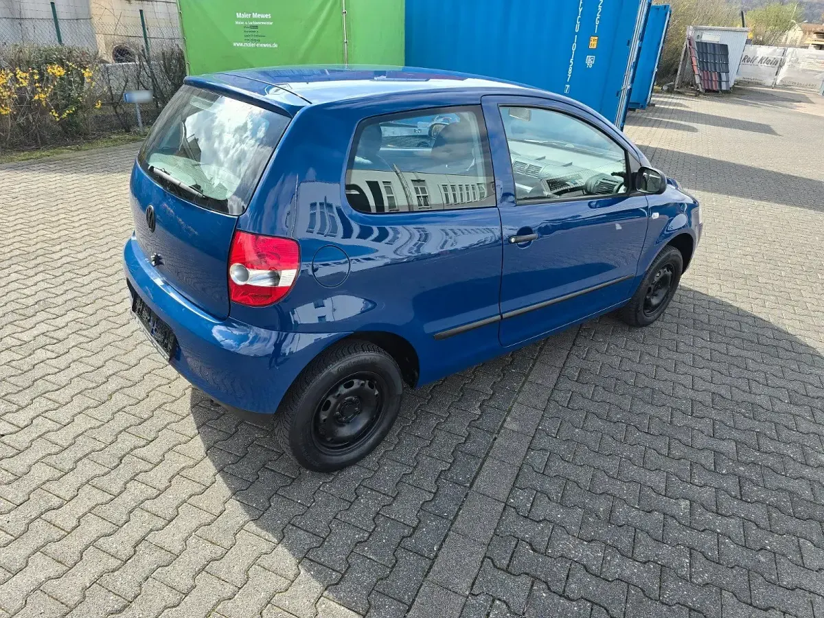 Gebraucht VW Fox 54 PS (39 kW) 2007 Blau Kleinwagen