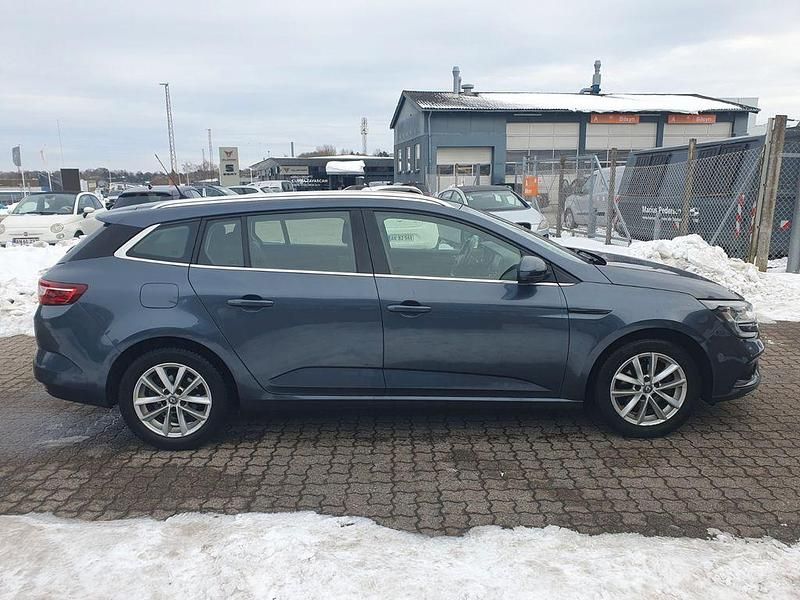 Gebraucht Renault Mégane IV 110 PS (80 kW) 2017 Grau Kombi