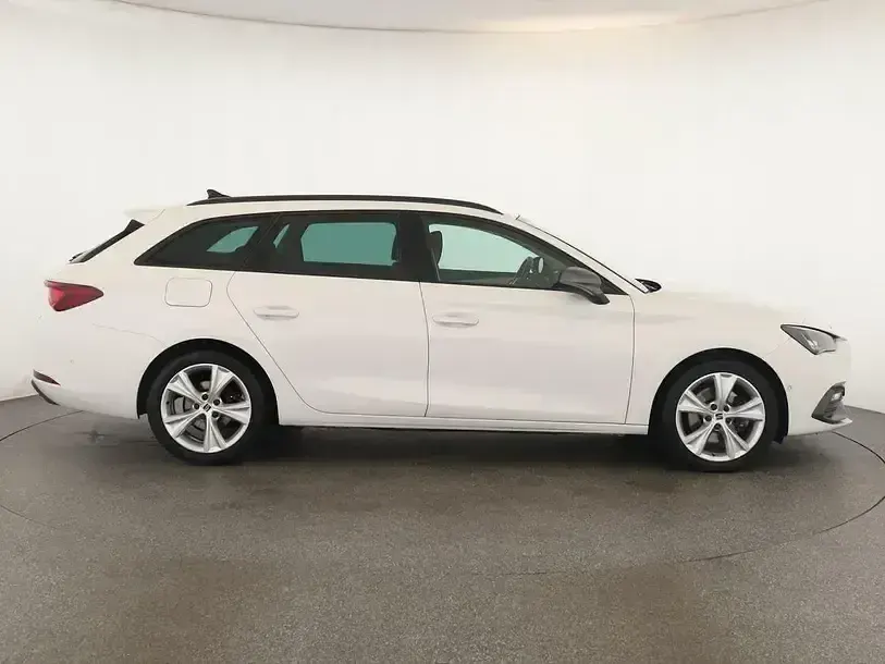 Gebraucht Seat Leon FR 150 PS (110 kW) 2024 Weiß Limousine