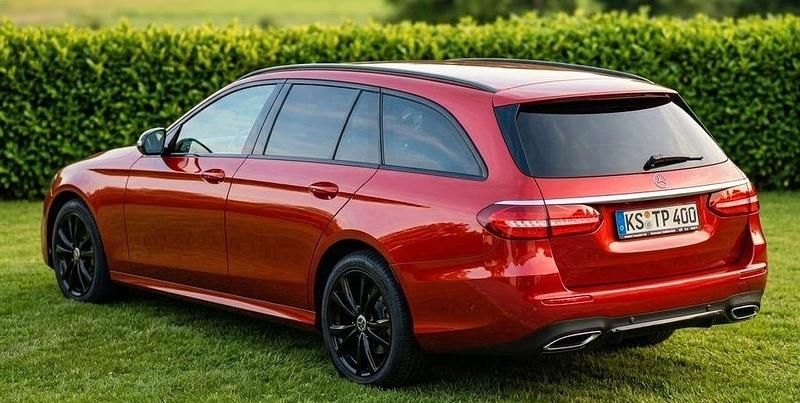 Gebraucht Mercedes E400 AMG 340 PS (250 kW) 2019 Rot Limousine