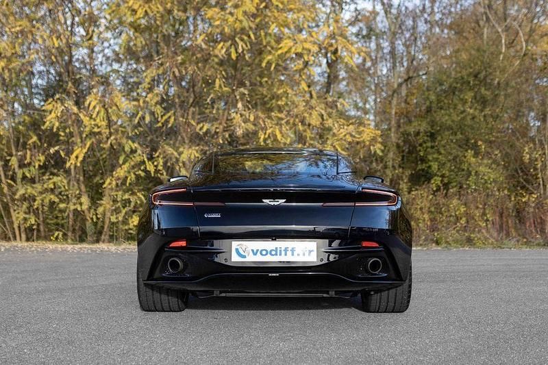 Gebraucht Aston Martin DB11 608 PS (447 kW) 2017 Schwarz Coupé