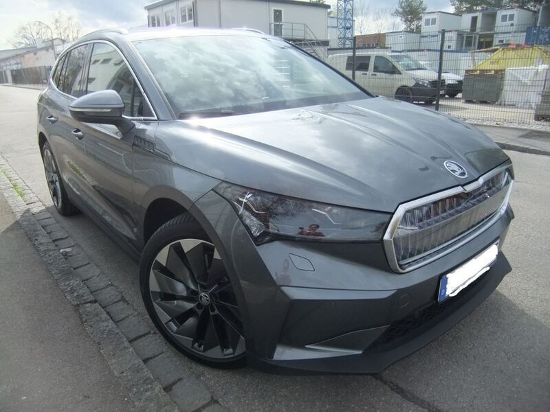 Grau Gebraucht 2022 Skoda Enyaq iV ecoSuite SUV | 39.990 € (Fairer Preis) - Bild 1/4