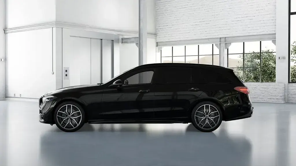 Gebraucht Mercedes C220 AMG 200 PS (147 kW) 2025 Schwarz Kombi