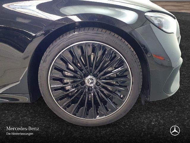 Gebraucht Mercedes E220 AMG 197 PS (144 kW) 2025 Schwarz Limousine