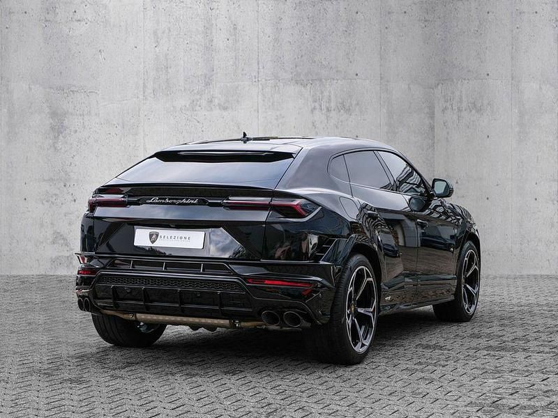 Gebraucht Lamborghini Urus 666 PS (489 kW) 2024 Nero helene (schwarz) SUV
