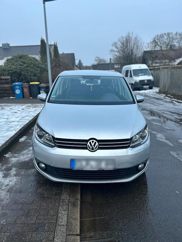 Silber Gebraucht 2014 VW Touran Van / Kleinbus | 6.700 € (Superpreis) - Bild 1/4