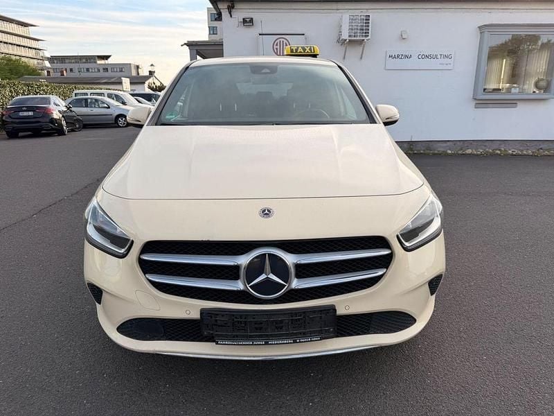 Gebraucht Mercedes B180 116 PS (85 kW) 2019 Van / Kleinbus