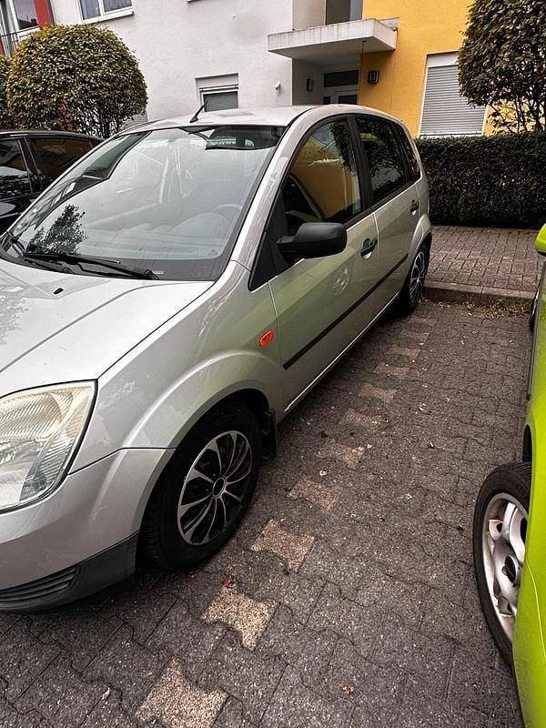 Gebraucht Ford Fiesta 70 PS (51 kW) 2004 Silber Kleinwagen