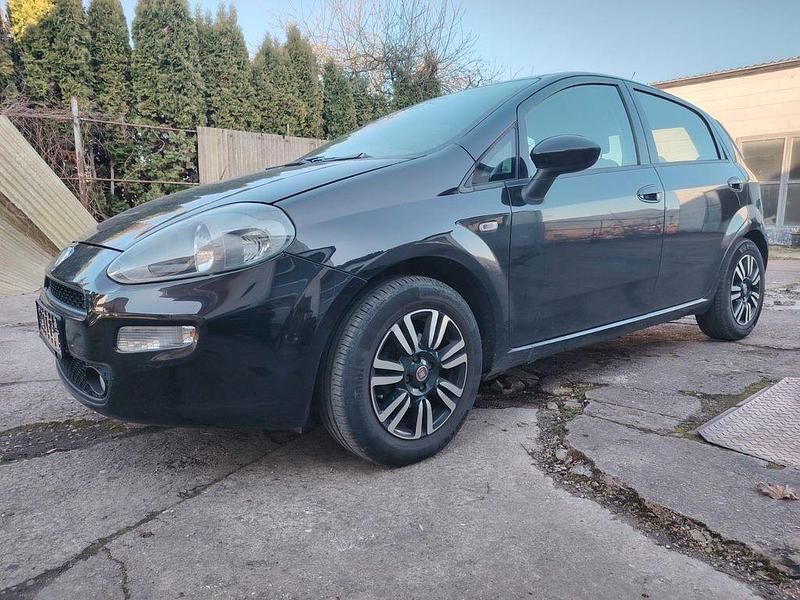 Gebraucht Fiat Punto More 86 PS (63 kW) 2012 Schwarz Kleinwagen