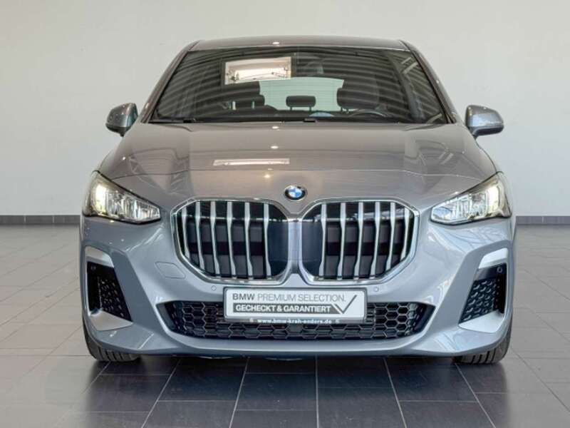 Gebraucht BMW 220 Active Tourer M Sport 156 PS (114 kW) 2023 Grau Van / Kleinbus