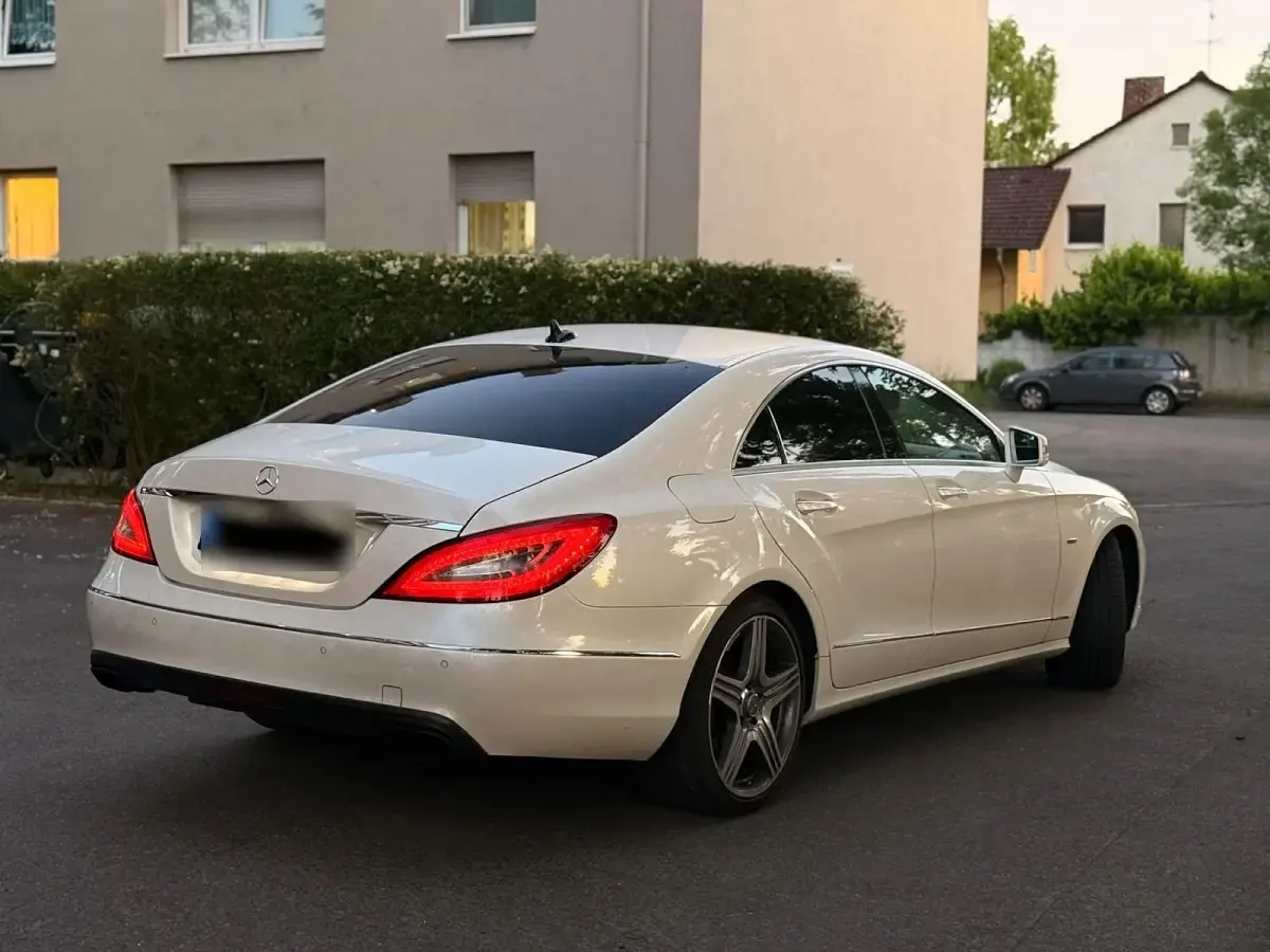 Gebraucht Mercedes CLS350 265 PS (194 kW) 2013 Weiß Limousine