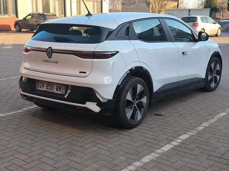 Gebraucht Renault Megane E-Tech Iconic 160 kW (218 PS) 2024 Weiß Limousine