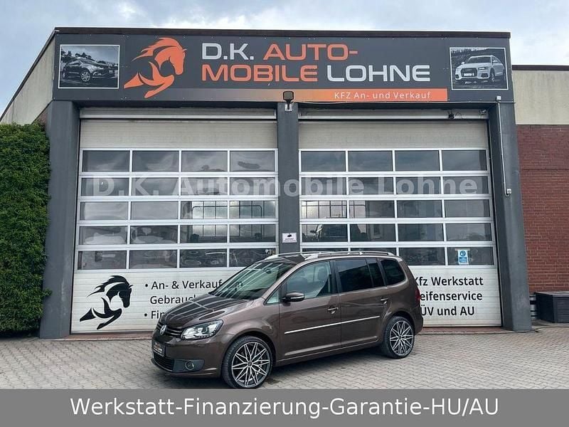 Braun Gebraucht 2012 VW Touran Highline Van / Kleinbus | 5.990 € (Superpreis) - Bild 1/4