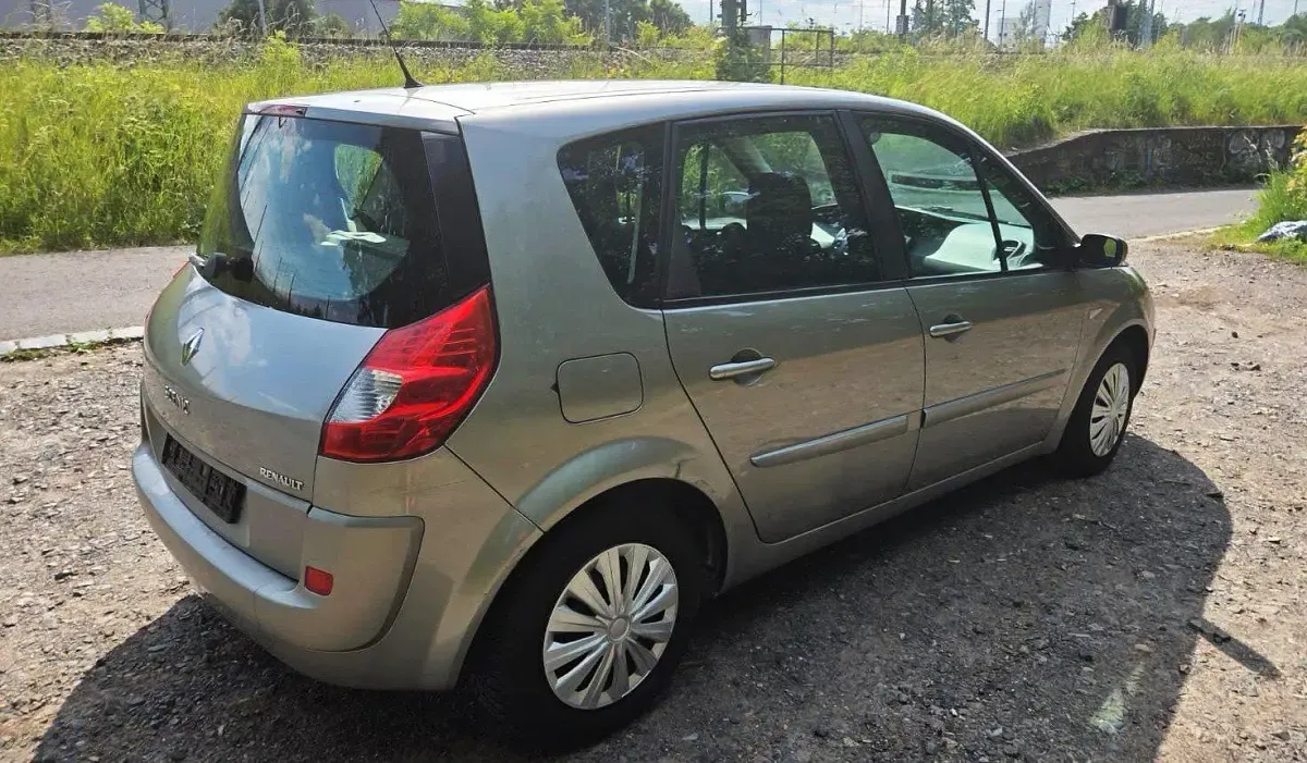 Gebraucht Renault Scenic E-Tech Avantage 111 PS (81 kW) 2007 Silber Van / Kleinbus