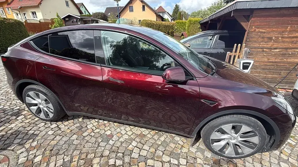 Gebraucht Tesla Model Y Long Range AWD 274 kW (373 PS) 2023 Rot SUV