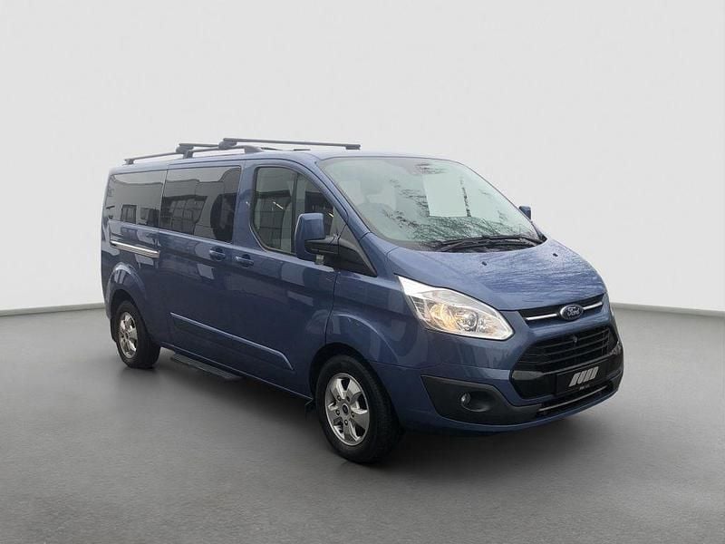 Gebraucht Ford Tourneo Titanium 170 PS (125 kW) 2017 Blau Van / Kleinbus