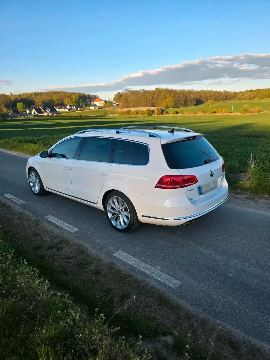 Second-hand VW Passat Highline 177 CP (130 kW) 2013 Alb Break