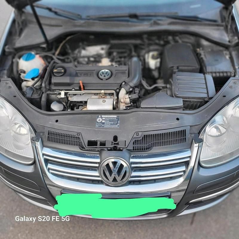 Gebraucht VW Golf V 122 PS (89 kW) 2009 Grau Kombi