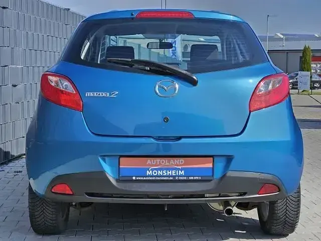 Gebraucht Mazda 2 Edition 194 PS (142 kW) 2012 Andere Limousine