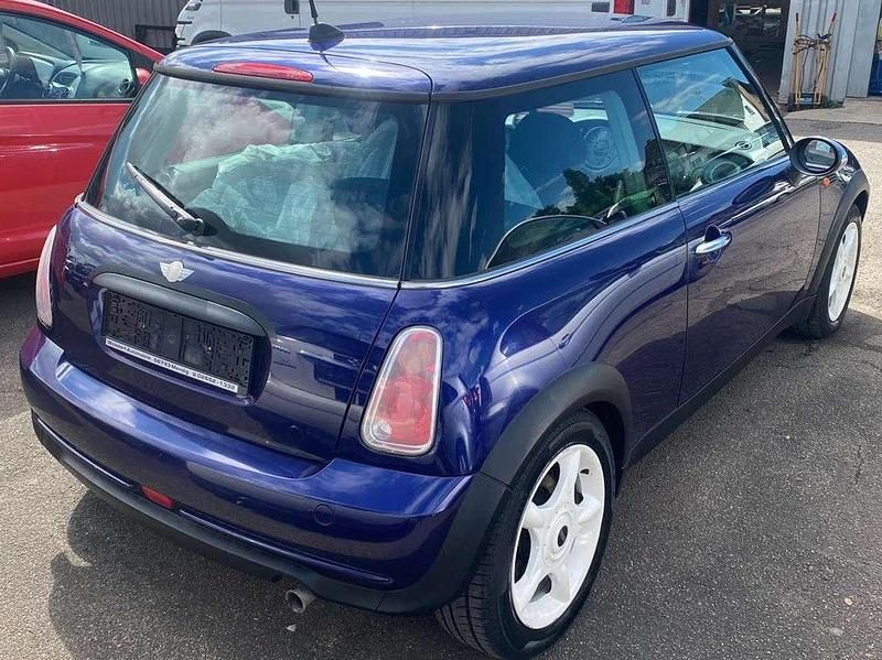 Gebraucht Mini ONE 90 PS (66 kW) 2005 Blau Kleinwagen