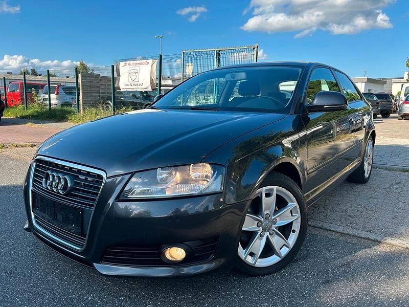 Grau Gebraucht 2008 Audi A3 Ambition Limousine | 2.590 € (Guter Preis) - Bild 1/4
