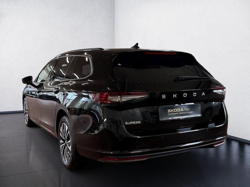 Gebraucht Skoda Superb Selection 150 PS (110 kW) 2025 Onyxschwarz metallic Kombi