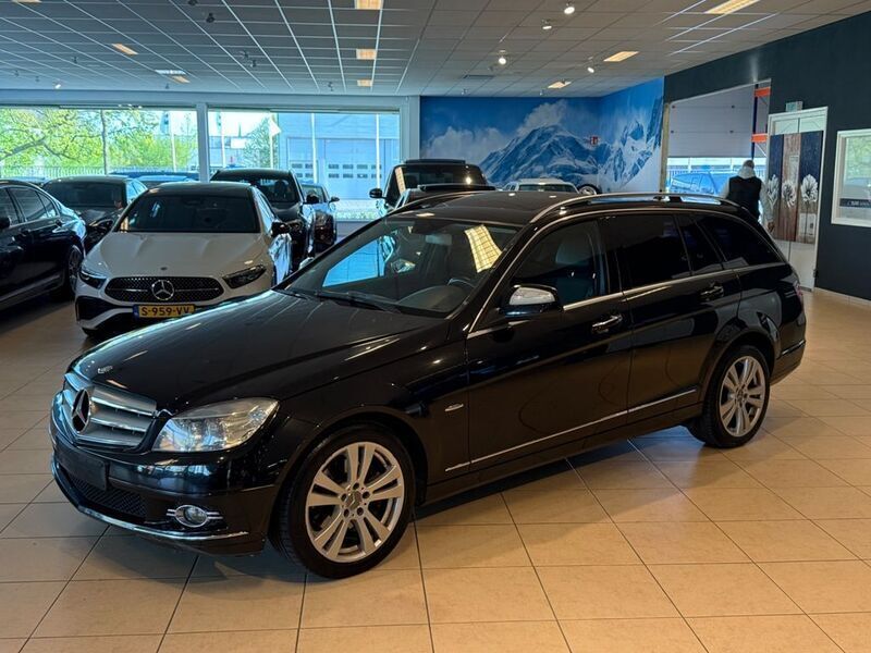 Schwarz Gebraucht 2008 Mercedes C220 Avantgarde Limousine | 2.450 € (Guter Preis) - Bild 1/4