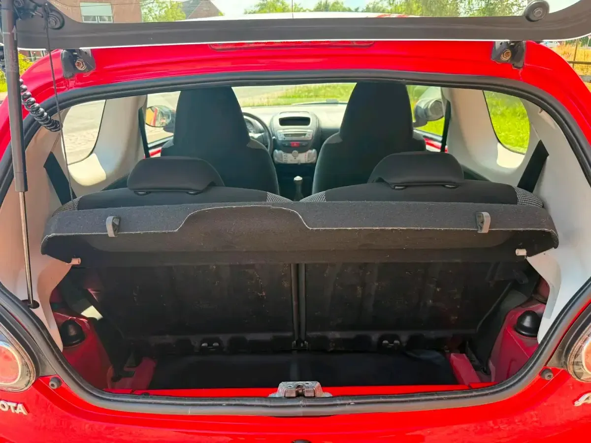 Gebraucht Toyota Aygo 68 PS (50 kW) 2012 Kleinwagen