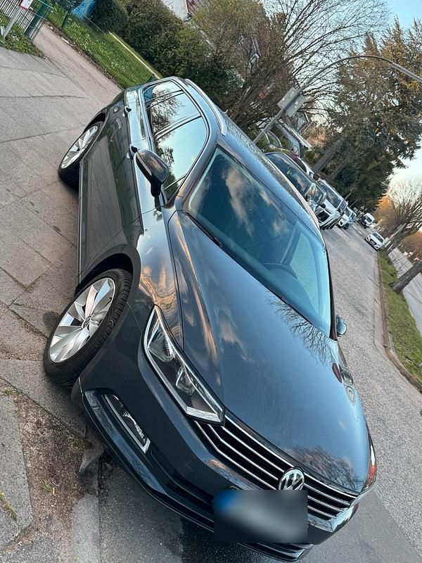 Gebraucht VW Passat 150 PS (110 kW) 2019 Blau Kombi